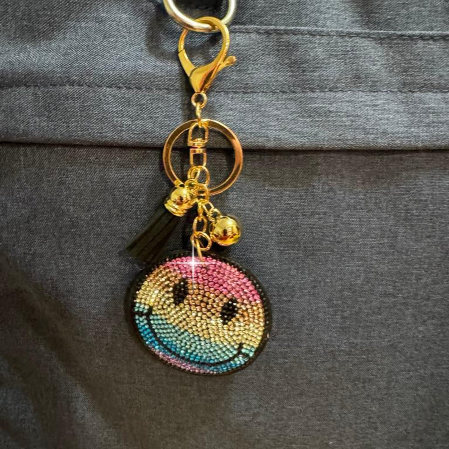 Popfizzy Rainbow Smiley Face Keychain Accessories for Women, Rhinestone Emoji Happy Face Keychains, Smiley Face Gifts