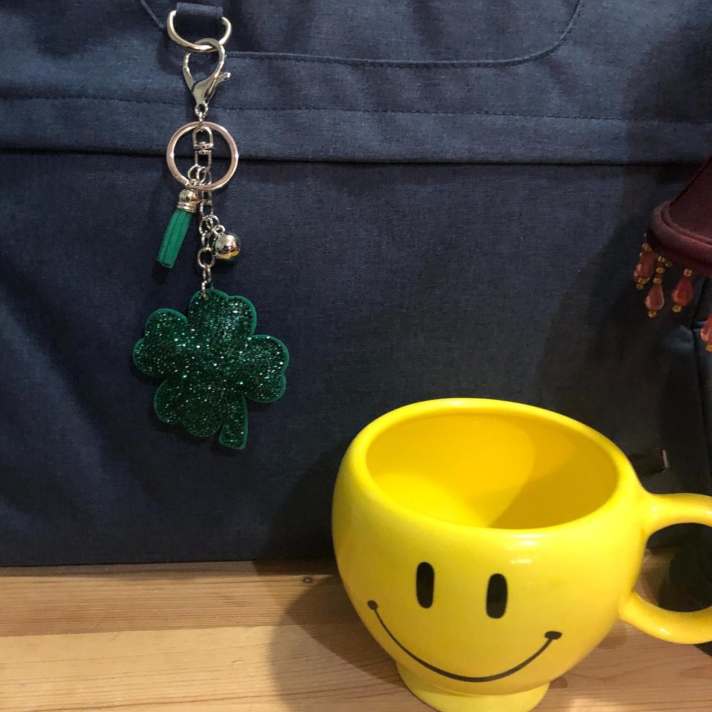 Popfizzy Green Shamrock Keychain for Women, Irish Gifts, Lucky Clover Keychain, Bling Backpack Keychain, Shamrock Purse Charm