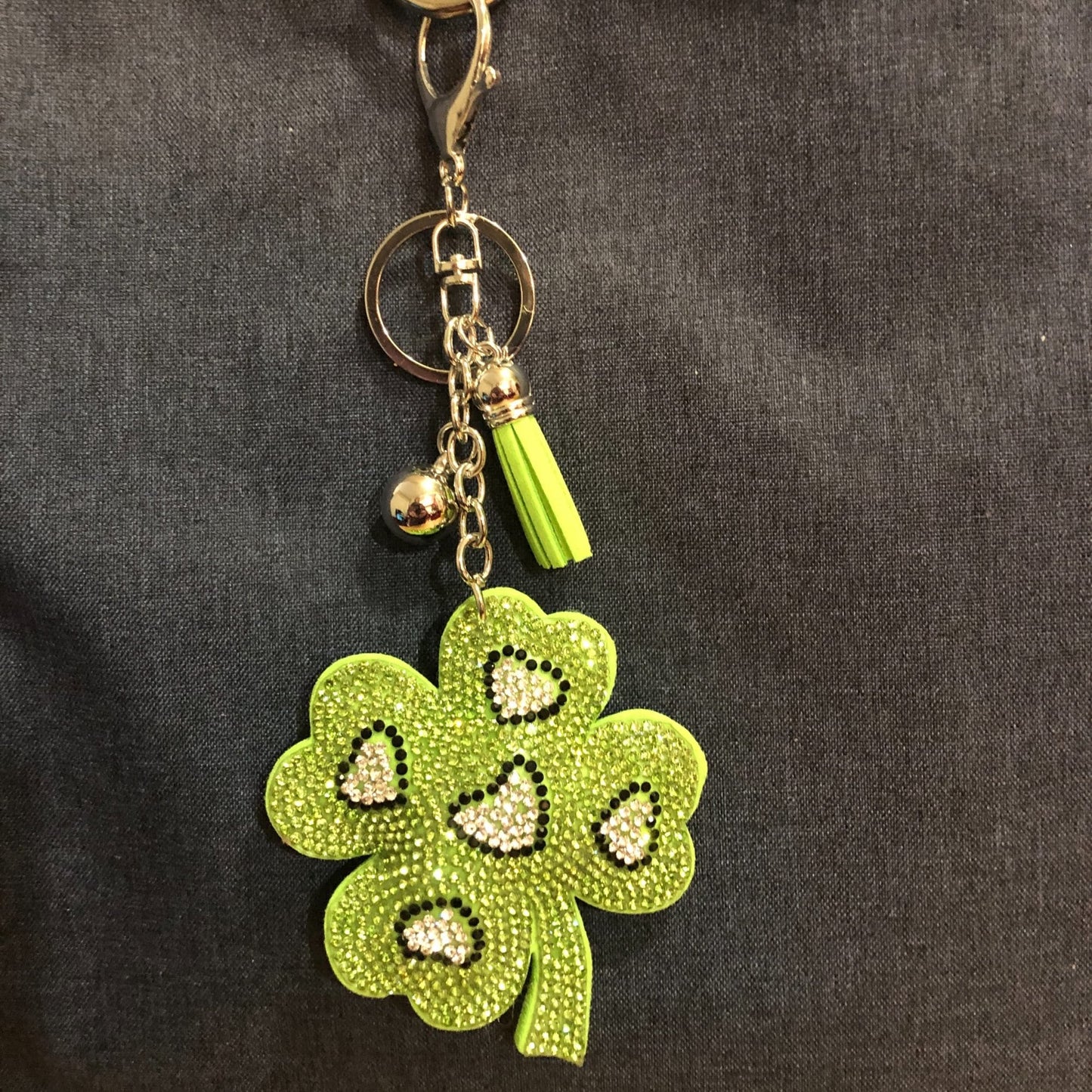 Bling Green Shamrock Keychain Accessories for Women, Cute Keychains for Women, Purse Charms for Handbags, Car Keys Keychain